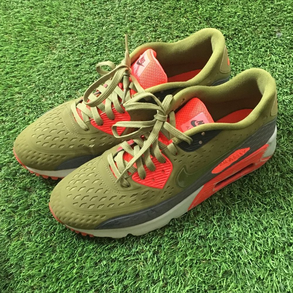 Nike Air Max 90 Ultra Breathe  sz 11.5